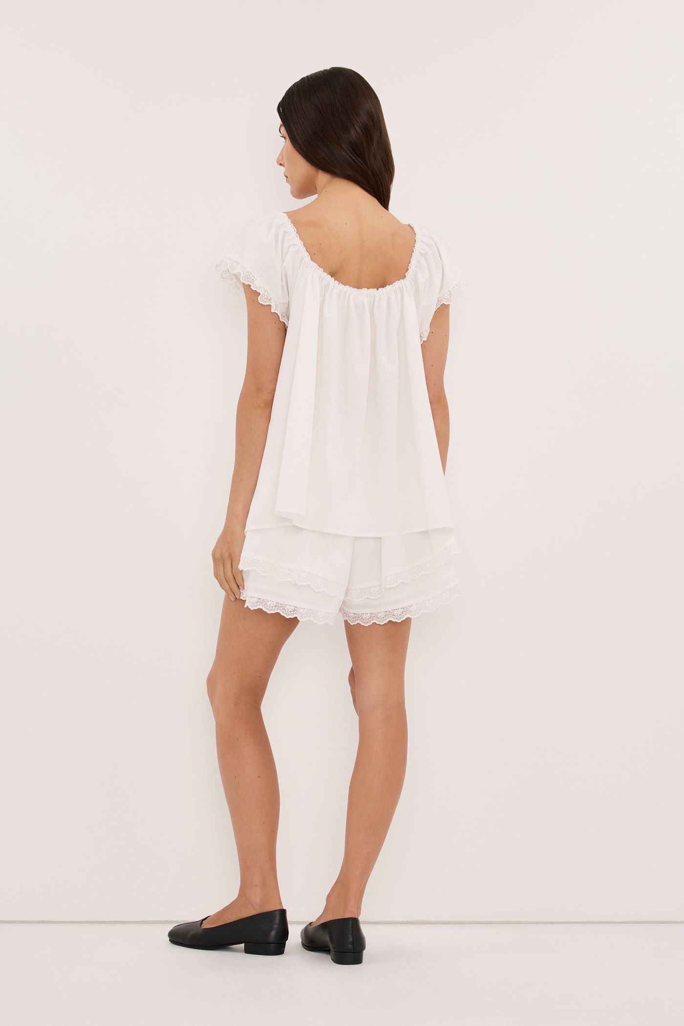 Veda White Lace Short view 4